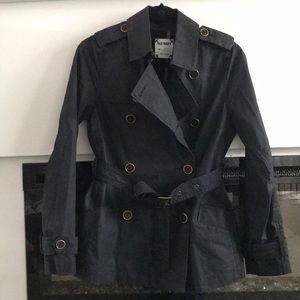 Short belted trench coat